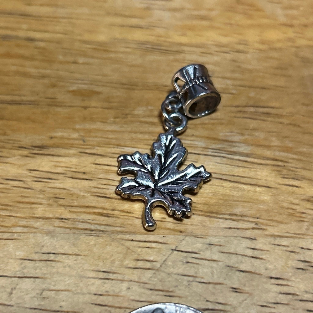 Unbranded Silver Maple Leaf Charm Women's One Size